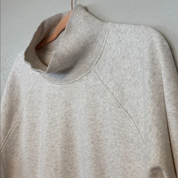 Athleta White Gray Mock Neck Pullover Fleece Sweatshirt with Pockets L - Picture 2 of 8